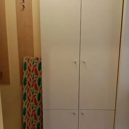 Студио 28 *